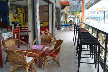 Pineapple 2* Phuket